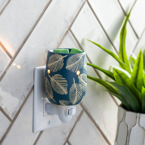 Darrahopens Home & Garden > Bedding > Blankets & Throws Pressed Leaf Pluggable Warmer - RRP $27.95 - Wholesale