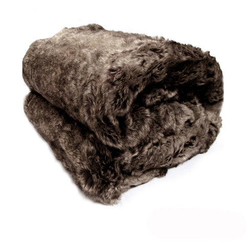 Darrahopens Home & Garden > Bedding > Blankets & Throws Shaye Luxury Range Faux Fur Throw Rug 127 x 152 cm Mexican Wolf