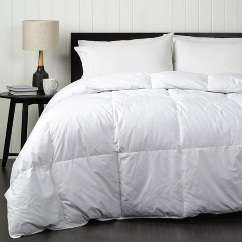 Darrahopens Home & Garden > Bedding > Quilts & Duvets Jason 70% Feather 30% Down Quilt King