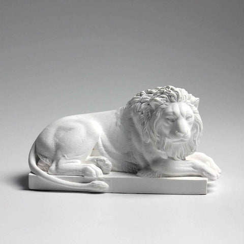 Darrahopens Home & Garden > Decor > Vases & Table Decor Classic Reclining Lion Sculpture Minimalist White Plaster Desk Ornament for Living Room, Study, or Office Decoration