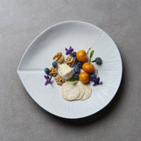 Darrahopens Home & Garden > DIY > Kitchen & Bathroom DIY Dinner Plate 25.5cm Snow Leaf Glaze