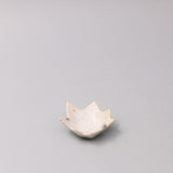 Darrahopens Home & Garden > Kitchenware > Aprons Sauce Dish Maple Leaf 6cm Ivory Fleck