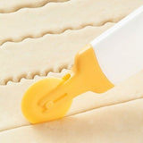 Darrahopens Home & Garden > Kitchenware > Bakeware & Accessories 4-in-1 Flower-Shaped Dough Cutter - Multifunctional Dough Cutter - Rotary Cutter - Baking Kitchen Decorating Knife - Pizza Knife