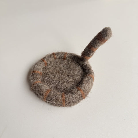Darrahopens Home & Garden > Kitchenware > Coasters 2 Pcs Brown Handmade Wool Felt Cat Coasters - Cute Tiger Design, Heat-Resistant Table Mats