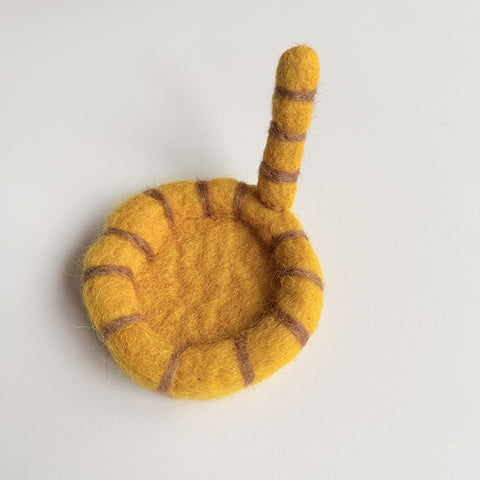 Darrahopens Home & Garden > Kitchenware > Coasters 2 Pcs Yellow Handmade Wool Felt Cat Coasters - Cute Tiger Design, Heat-Resistant Table Mats