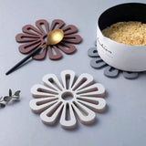 Darrahopens Home & Garden > Kitchenware > Kitchen Utensils 4 silicone heat-resistant placemats - circular anti slip mats for hot dishes, pots, and cups In Australia - Darrahopens