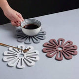 Darrahopens Home & Garden > Kitchenware > Kitchen Utensils 4 silicone heat-resistant placemats - circular anti slip mats for hot dishes, pots, and cups In Australia - Darrahopens