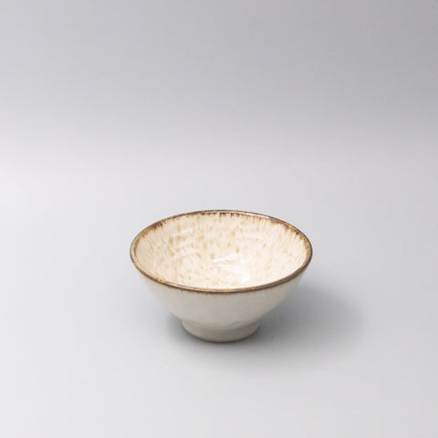 Darrahopens Home & Garden > Kitchenware > Oven Mitts & Pot Holders Bowl 15.5cm Ivory Pearl Glaze