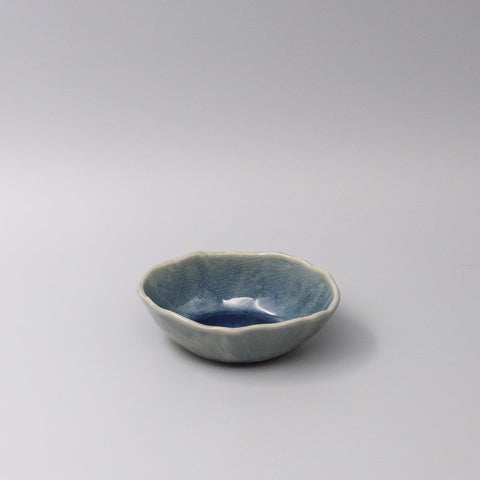 Darrahopens Home & Garden > Kitchenware > Oven Mitts & Pot Holders Bowl Oval 13.5cm Amane Sapphire Glaze