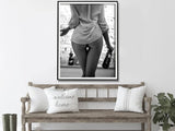 Darrahopens Home & Garden > Wall Art Wall Art 70cmx100cm Woman Drinking Wine , Black and White, Black Frame Canvas