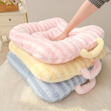 Darrahopens Pet Care > Cat Supplies > Cat Furniture Cat Bed - Pet Mat - Soft and Warm Sleeping Mat for Cats and Small Pets, Comfortable and Cozy - Suitable for All Pets (Pink, S: 40 * 50cm)