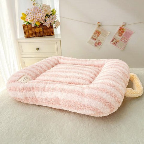 Darrahopens Pet Care > Cat Supplies > Cat Furniture Cat Bed - Pet Mat - Soft and Warm Sleeping Mat for Cats and Small Pets, Comfortable and Cozy - Suitable for All Pets (Pink, S: 40 * 50cm)