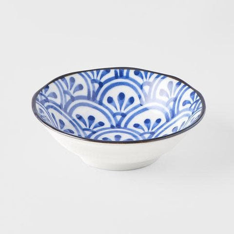Darrahopens Pet Care > Cleaning & Maintenance > Pet Grooming Supplies Sauce Dish 11cm Petal Crest Pattern Design