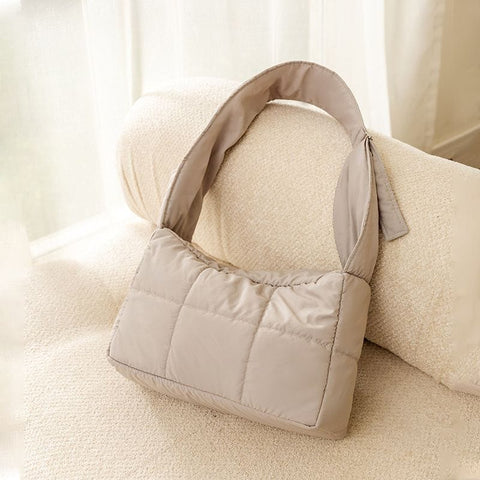 Darrahopens Pet Care > Dog Supplies > Dog Carriers & Crates Light Grey Foldable Insulated Quilted Pet Shoulder Bag with Adjustable Peep Hole & Safety Buckle - Thickened Warm Travel Tote for Small Dogs & Cats Within 5.7KG