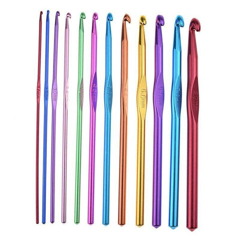 12 Size Multi Coloured Aluminium Crochet Hooks Yarn Knitting Needles 2-8mm Set