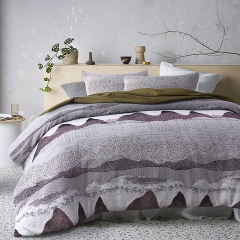 Darrahopens Home & Garden > Bedding Accessorize Bulla Burgundy Quilt Cover Set Double