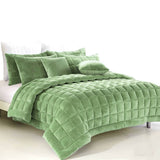Darrahopens Home & Garden > Bedding Alastairs Augusta Faux Mink Quilt / Comforter Set Sage King