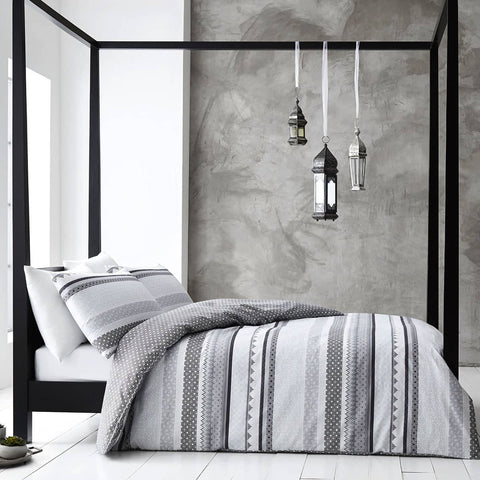 Darrahopens Home & Garden > Bedding Gabrielle Grey Quilt Cover Set Super King