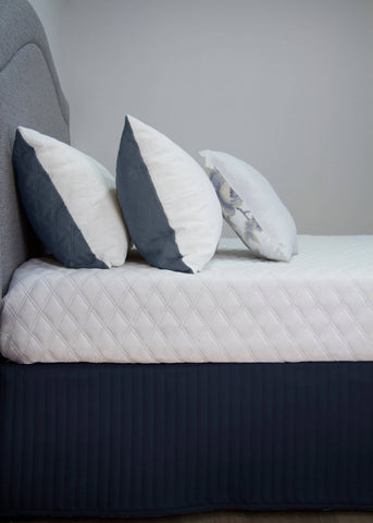 Darrahopens Home & Garden > Bedding Quilted VALANCE - SINGLE