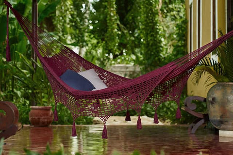 Darrahopens Home & Garden > Hammocks Mayan Legacy King Size Deluxe Outdoor Cotton Mexican Hammock in Maroon Colour