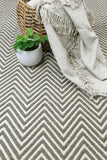 darrahopens Home & Garden > Rugs Natura Wool Fog Beige Chevron Rug 120x170 cm