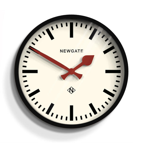 Darrahopens Home & Garden > Wall Art Newgate Luggage Clock Black